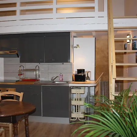 Le Clos Beaufleury Апартаменти *